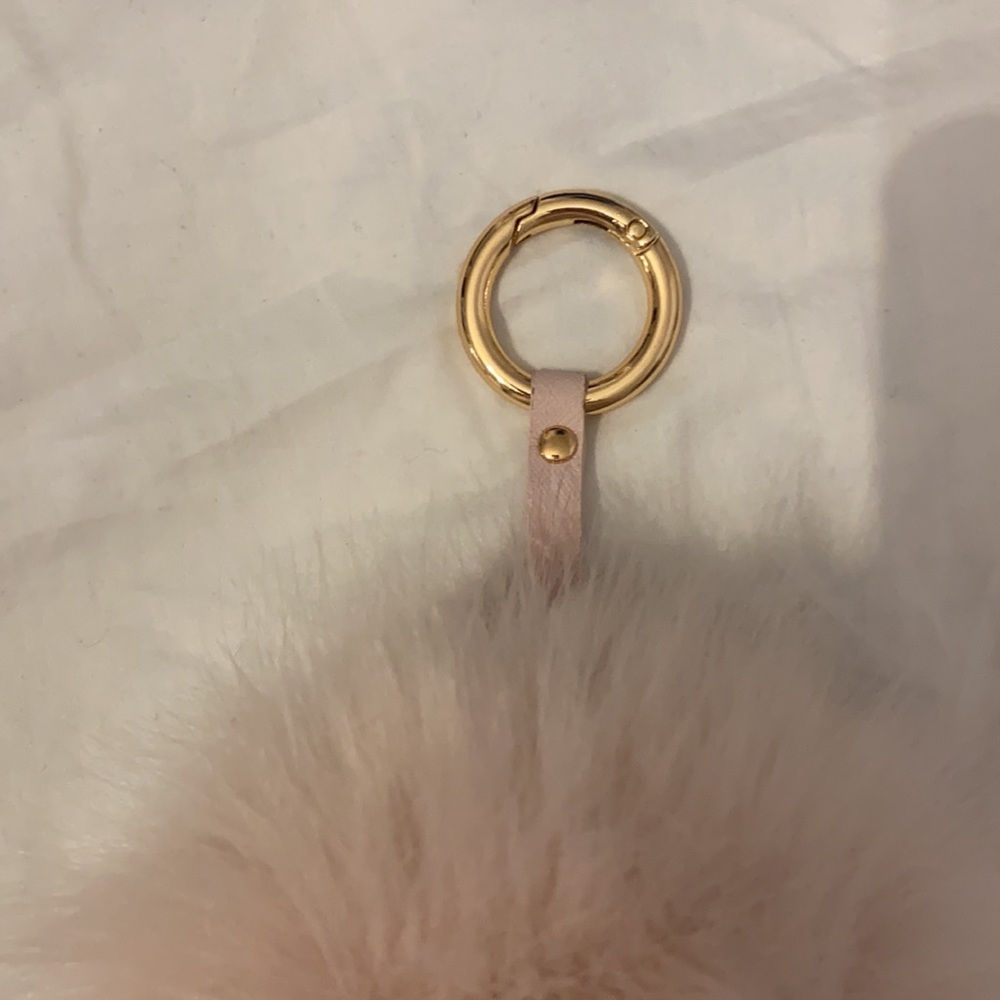 Zara Keychain - Picture 2 of 2